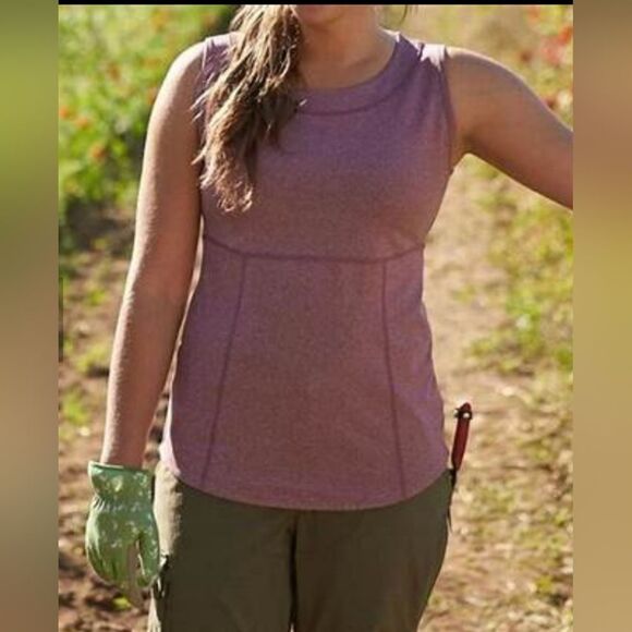 Duluth Trading Co Grow Better Tank - Picture 3 of 7